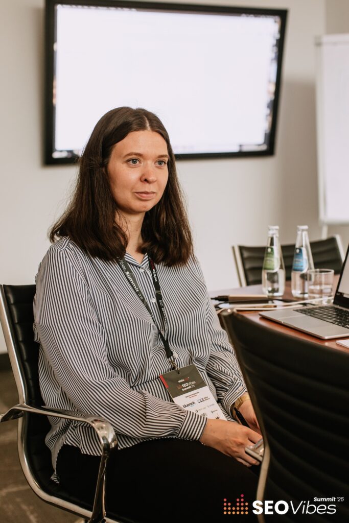 Katarina Dahlin SEO-expert having a mastermind and workshop at SEO-Vibes Zakopane in 2025